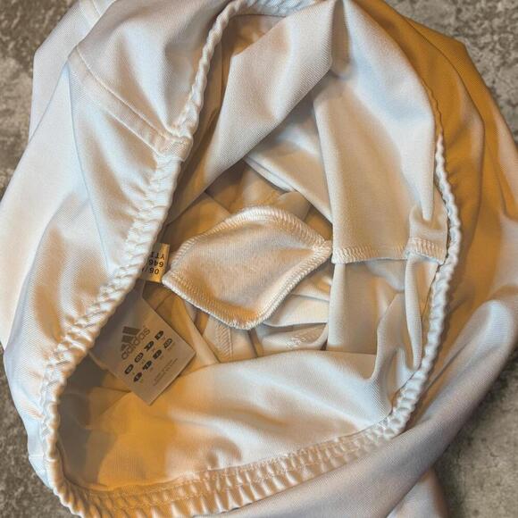 adidas vintage tennis skort
white
sz xs
2006 - Picture 6 of 10